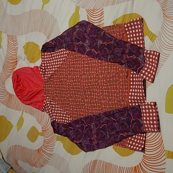 Maaji Activewear jacket, size L - Picture 2 of 6